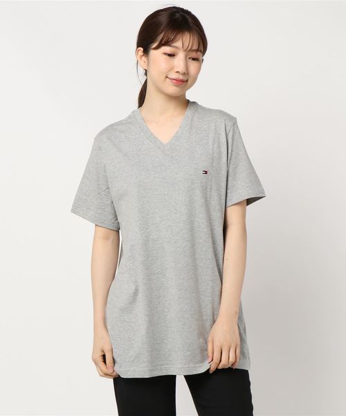 TOMMY HILFIGER(トミーヒルフィガー)の「【TOMMY HILFIGER】ワンポイント刺繍VネックTEE(Tシャツ/カットソー・レディース・ブラック/グレー/ネイビー/ホワイト・SMALL/MEDIUM/LARGE/XX-LARGE/X-LARGE)」の8枚目の写真