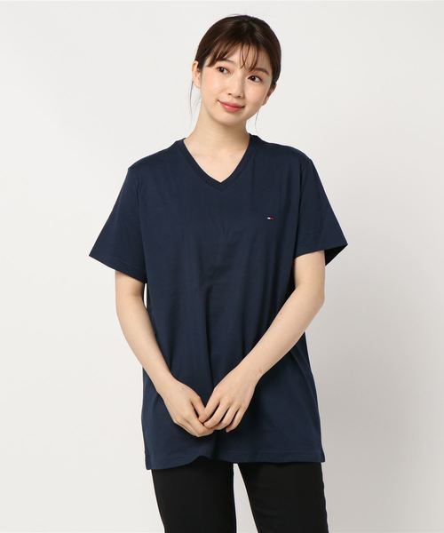 TOMMY HILFIGER(トミーヒルフィガー)の「【TOMMY HILFIGER】ワンポイント刺繍VネックTEE(Tシャツ/カットソー・レディース・ブラック/グレー/ネイビー/ホワイト・SMALL/MEDIUM/LARGE/XX-LARGE/X-LARGE)」の7枚目の写真