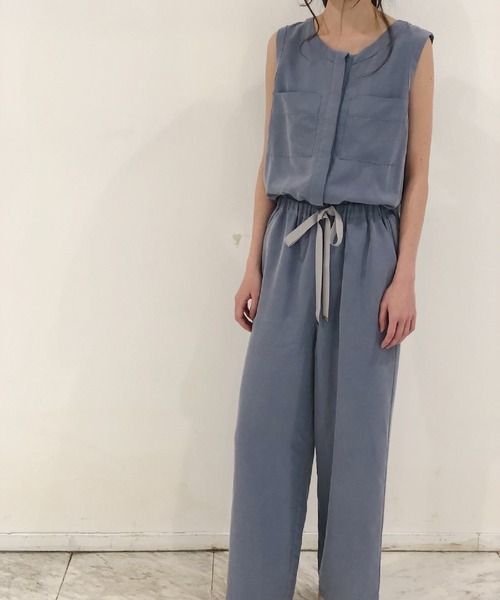 Banner Barrett（バナーバレット）の「ダブルポケットオールインワン（つなぎ/オールインワン・レディース・ブルー/ブラック/グレー・38）」の5枚目の写真