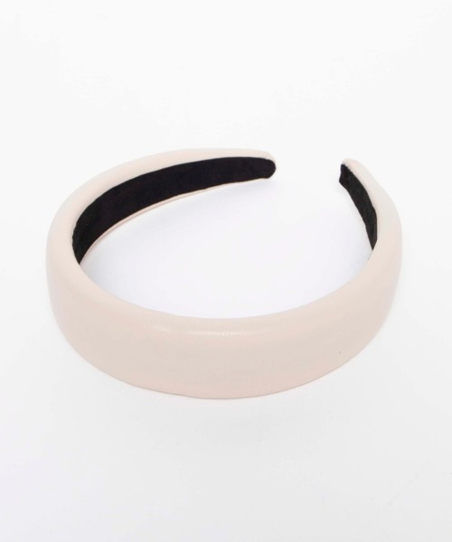 WEGO（ウィゴー）の「WEGO/ワイドフェイクレザーカチューシャ（カチューシャ・レディース・ブラウン/オフホワイト/ブラック/ベージュ・FREE）」の3枚目の写真