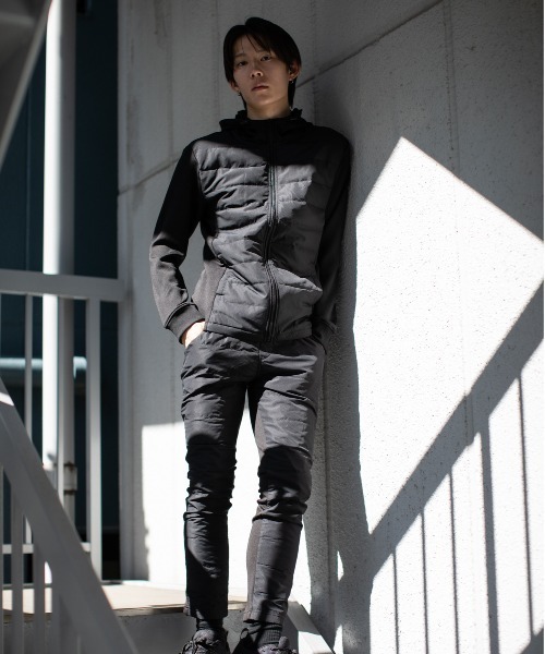 Beno(ビーノ)の「インナーダウン アクティビカル フロントダウン フルジップ パーカー(ダウンジャケット/コート・メンズ・ブラック/ネイビー/ベージュ/カーキ/カモフラージュ/チャコールグレー/ライトグレー・M/L/LL)」の16枚目の写真