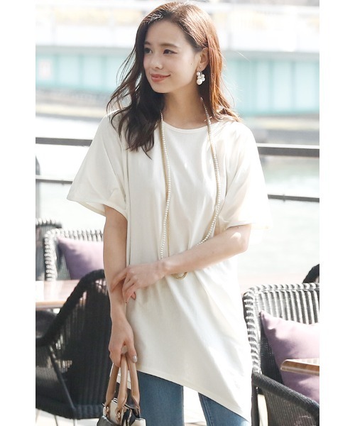 ElegChic(エレグシック)の「アシンメトリーコットントップス(Tシャツ/カットソー・レディース・カーキ/ベージュ/チャコールグレー/ブラック/オフホワイト・M/XL/4L)」の2枚目の写真