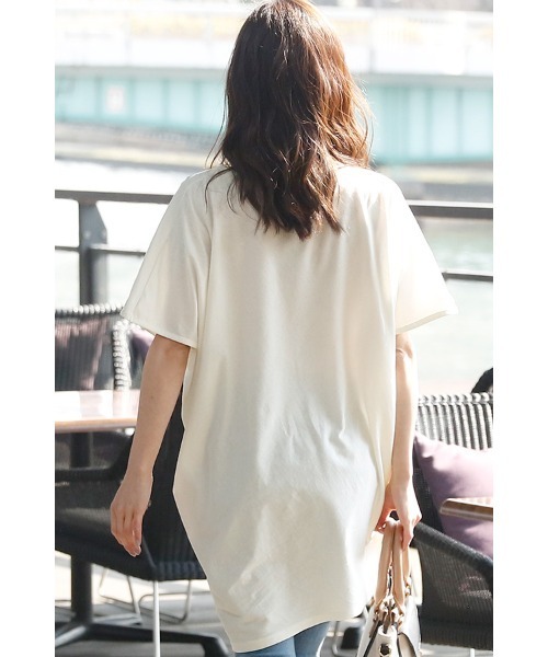 ElegChic(エレグシック)の「アシンメトリーコットントップス(Tシャツ/カットソー・レディース・カーキ/ベージュ/チャコールグレー/ブラック/オフホワイト・M/XL/4L)」の18枚目の写真