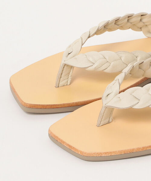 Ray BEAMS(レイビームス)の「SOL SANA / Lotus Slide サンダル(サンダル・レディース・オフホワイト/ブラック・37/38/36/39/35)」の5枚目の写真