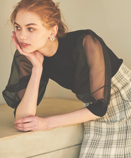 NOELA(ノエラ)の「オーガンジースリーブニット(ニット/セーター・レディース・ブラック/オフホワイト/ピンク・FREE)」の4枚目の写真