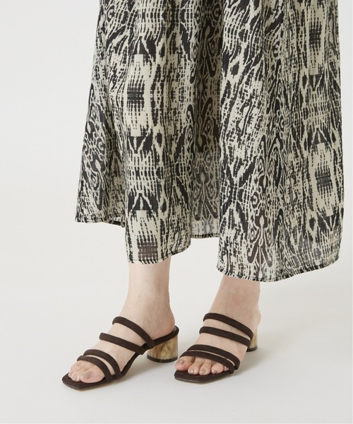 LE TALON（ルタロン）の「4.5cmマルチストラップサンダル◆（サンダル・レディース・アイボリー/ブラウン/アーミー・SMALL/MEDIUM/LARGE/X-LARGE）」の2枚目の写真