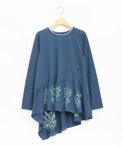 AS KNOW AS de base(アズノゥアズドゥバズ)の「咲いた咲いた切り替えプルオーバー(Tシャツ/カットソー・レディース・オフホワイト/ライトグリーン/ネイビー/ライトピンク・FREE)」の4枚目の写真