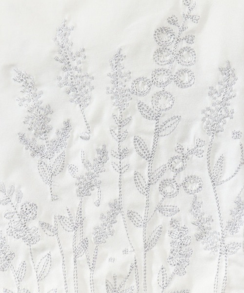 AS KNOW AS de base(アズノゥアズドゥバズ)の「咲いた咲いた切り替えプルオーバー(Tシャツ/カットソー・レディース・オフホワイト/ライトグリーン/ネイビー/ライトピンク・FREE)」の8枚目の写真