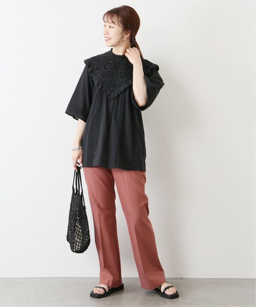 JOURNAL STANDARD(ジャーナルスタンダード)の「レースカラークラフトブラウス(シャツ/ブラウス・レディース・ブラック/ホワイト・FREE)」の15枚目の写真