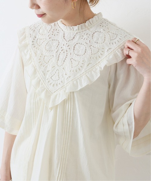 JOURNAL STANDARD(ジャーナルスタンダード)の「レースカラークラフトブラウス(シャツ/ブラウス・レディース・ブラック/ホワイト・FREE)」の16枚目の写真