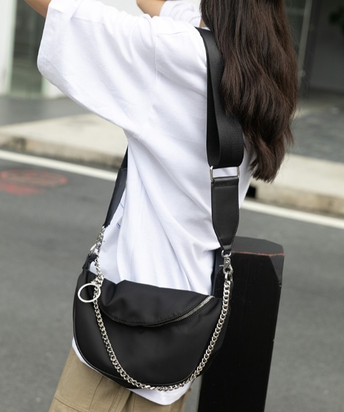 KOR（ケーオーアール）の「2WAYチェーン付ボディバッグ（ボディバッグ/ウエストポーチ・レディース・ブラック・FREE）」の19枚目の写真