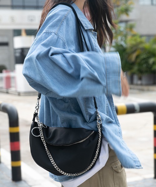 KOR（ケーオーアール）の「2WAYチェーン付ボディバッグ（ボディバッグ/ウエストポーチ・レディース・ブラック・FREE）」の22枚目の写真