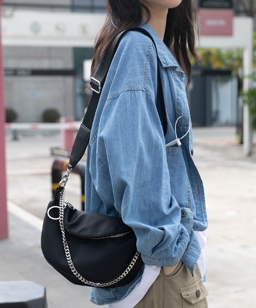 KOR（ケーオーアール）の「2WAYチェーン付ボディバッグ（ボディバッグ/ウエストポーチ・レディース・ブラック・FREE）」の16枚目の写真