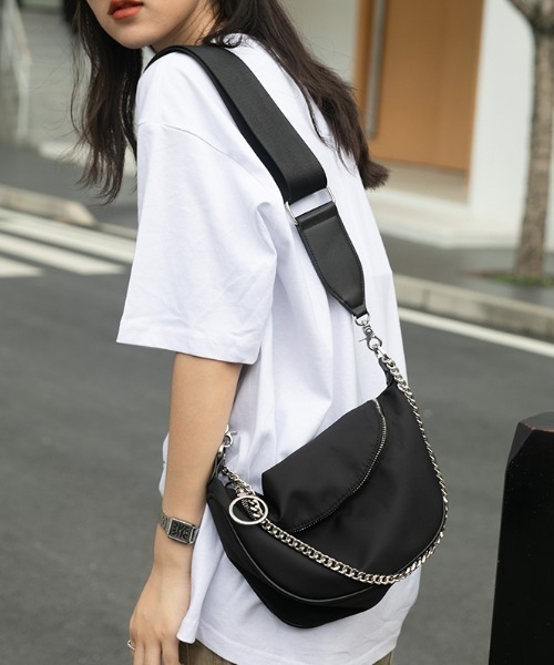 KOR（ケーオーアール）の「2WAYチェーン付ボディバッグ（ボディバッグ/ウエストポーチ・レディース・ブラック・FREE）」の15枚目の写真