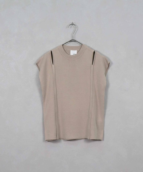 &g'aime（アンジェム）の「【&g’aime】サイドスリットニット（ニット/セーター・レディース・チャコールグレー/ブラック/ベージュ/カーキ・FREE）」の7枚目の写真