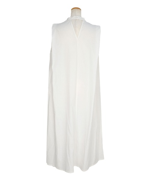 ＡＮＤＪ（アンドジェイ）の「バンドカラーフロントタックノースリーブシャツワンピース（シャツワンピース・レディース・ブラック/オフホワイト/グリーン・M）」の20枚目の写真