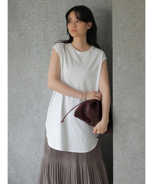 AMERICAN HOLIC(アメリカンホリック)の「裾ラウンドノースリーブカットプルオーバー(Tシャツ/カットソー・レディース・カーキ/オフホワイト/グレイッシュベージュ/その他7・M/L)」の14枚目の写真