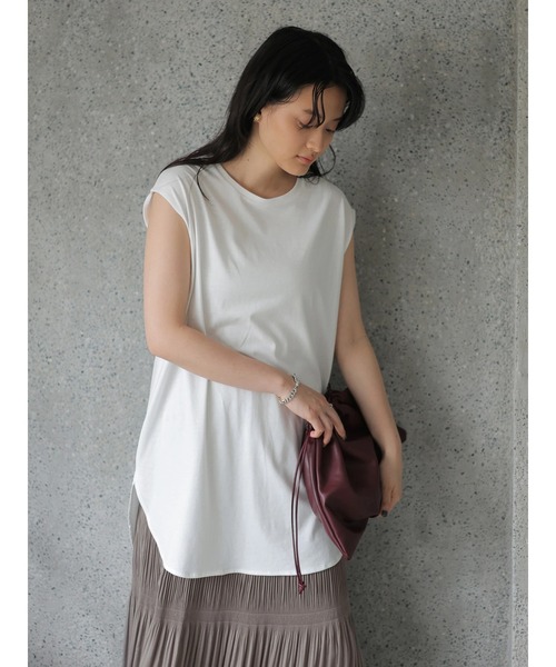 AMERICAN HOLIC(アメリカンホリック)の「裾ラウンドノースリーブカットプルオーバー(Tシャツ/カットソー・レディース・カーキ/オフホワイト/グレイッシュベージュ/その他7・M/L)」の16枚目の写真