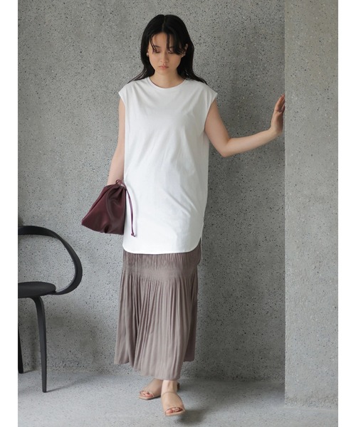 AMERICAN HOLIC(アメリカンホリック)の「裾ラウンドノースリーブカットプルオーバー(Tシャツ/カットソー・レディース・カーキ/オフホワイト/グレイッシュベージュ/その他7・M/L)」の20枚目の写真