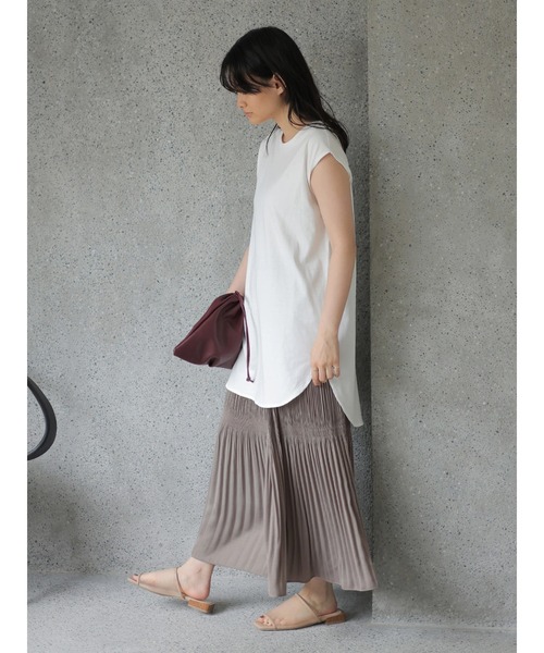 AMERICAN HOLIC(アメリカンホリック)の「裾ラウンドノースリーブカットプルオーバー(Tシャツ/カットソー・レディース・カーキ/オフホワイト/グレイッシュベージュ/その他7・M/L)」の21枚目の写真