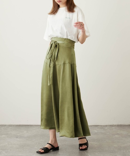 Keeepy(キーピー)の「【Keeepy】vintage satin flared skirt(スカート・レディース・カーキ/ブルー・FREE)」の18枚目の写真