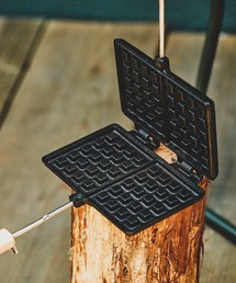 Petromax（ペトロマックス）の「PETROMAX WAFFLE IRON SHORT (ペトロマックス ワッフルアイアン　ショート)(ブラック)(13785)（アウトドアグッズ）」