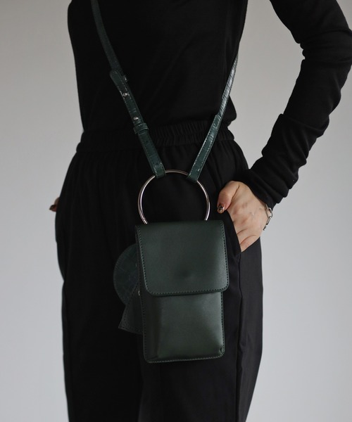 POUTOJOURU（ポートジュール）の「【ポートジュール】 リングハンドルマルチケース　ミニショルダーバッグ（ショルダーバッグ・レディース・ブラック/ブラウン/モカ/グリーン・FREE）」の4枚目の写真