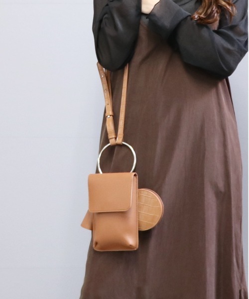 POUTOJOURU（ポートジュール）の「【ポートジュール】 リングハンドルマルチケース　ミニショルダーバッグ（ショルダーバッグ・レディース・ブラック/ブラウン/モカ/グリーン・FREE）」の11枚目の写真