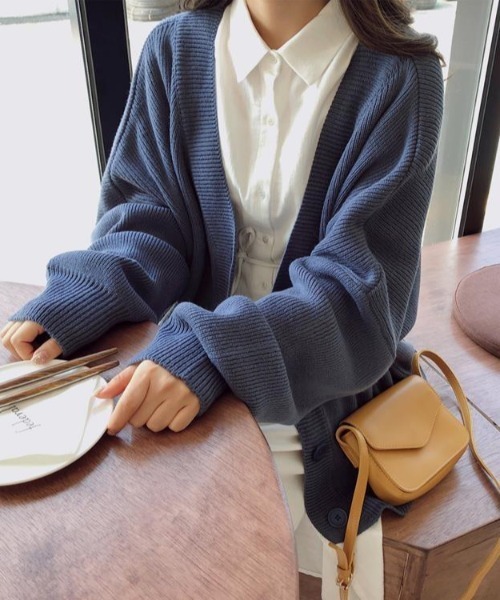 Diosfront（ディオスフロント）の「オーバーサイズニットカーディガン（カーディガン/ボレロ・レディース・ブラック/ネイビー/ピンク/アイボリー・FREE）」の21枚目の写真