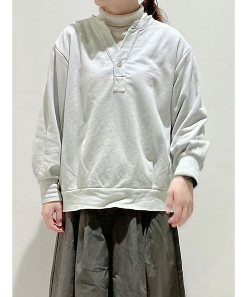 sm2rhythm(サマンサモスモスリズム)の「スキッパー裏毛カットソー(Tシャツ/カットソー・レディース・ベージュ/シルバーグレー/クリーム・フリ-)」の2枚目の写真