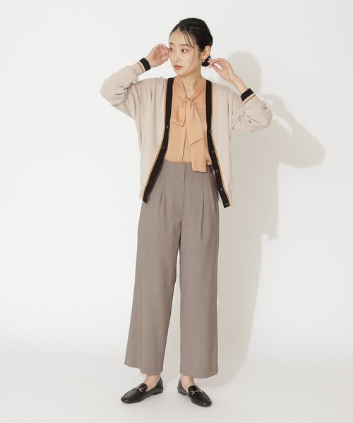 NATURAL BEAUTY BASIC(ナチュラルビューティーベーシック)の「ハイウエストツータックストレートワイドパンツ(その他パンツ・レディース・ベージュ/ブラウン・SMALL/X-SMALL/MEDIUM)」の1枚目の写真