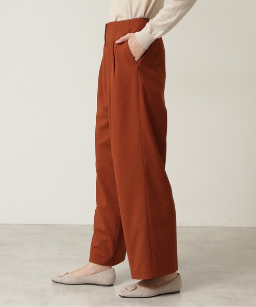 NATURAL BEAUTY BASIC(ナチュラルビューティーベーシック)の「ハイウエストツータックストレートワイドパンツ(その他パンツ・レディース・ベージュ/ブラウン・SMALL/X-SMALL/MEDIUM)」の12枚目の写真