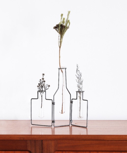 BIRTHDAY BAR（バースデイバー）の「STABLE WIRE VASE3　フラワーベース 花瓶（フラワーベース・レディース・ゴールド/その他・フリー）」の4枚目の写真