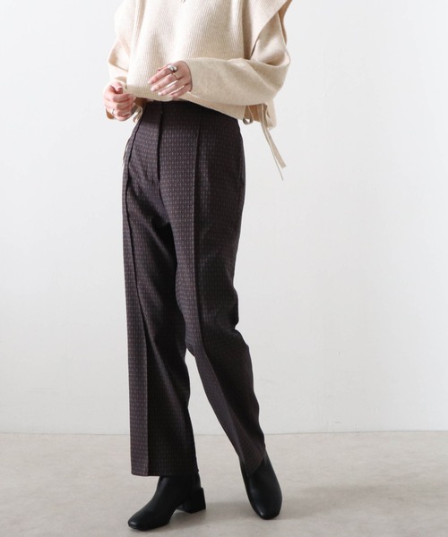 archives(アルシーヴ)の「【日本製】ジャガードピンタックパンツ(その他パンツ・レディース・ブラウン/ベージュ・SMALL/MEDIUM)」の7枚目の写真