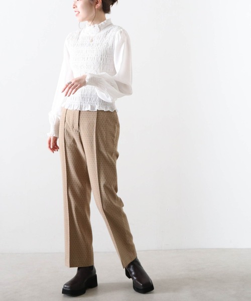 archives(アルシーヴ)の「【日本製】ジャガードピンタックパンツ(その他パンツ・レディース・ブラウン/ベージュ・SMALL/MEDIUM)」の9枚目の写真