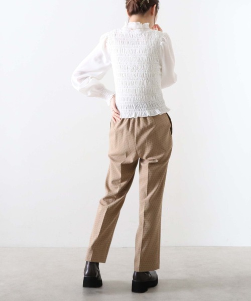 archives(アルシーヴ)の「【日本製】ジャガードピンタックパンツ(その他パンツ・レディース・ブラウン/ベージュ・SMALL/MEDIUM)」の16枚目の写真