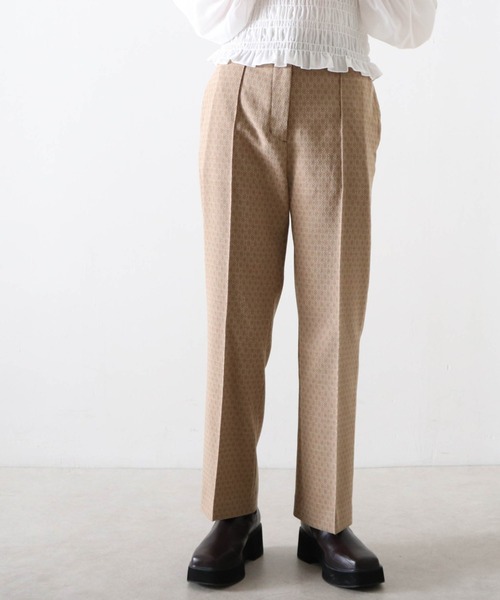 archives(アルシーヴ)の「【日本製】ジャガードピンタックパンツ(その他パンツ・レディース・ブラウン/ベージュ・SMALL/MEDIUM)」の17枚目の写真