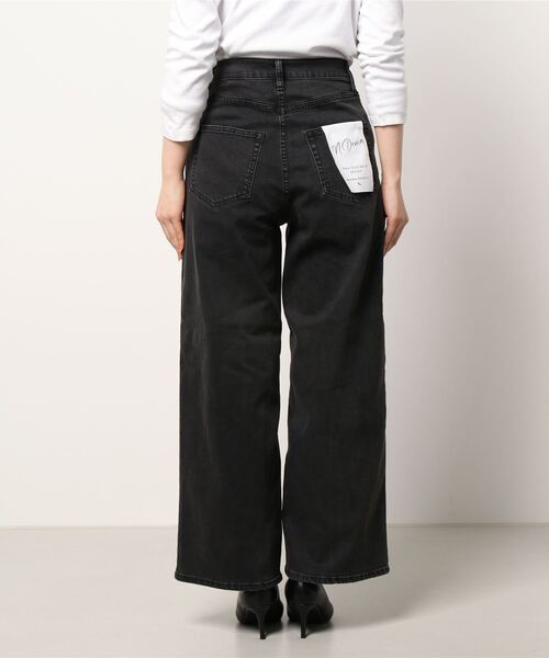 N.（N. Natural Beauty Basic）（エヌエヌナチュラルビューティーベーシック）の「センター接ぎワイドストレートパンツ（デニムパンツ・レディース・ブラック/ブルー・MEDIUM/SMALL）」の6枚目の写真