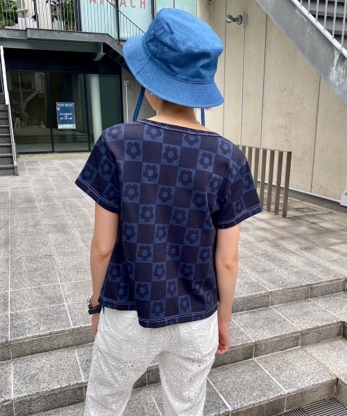 Candy Stripper（キャンディストリッパー）の「FLOWER BLOCKING カーディガン（カーディガン/ボレロ・レディース・インディゴブルー・2）」の12枚目の写真