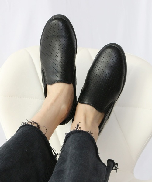 パンチングスリッポン【低反発スポンジ入り】（スリッポン）｜Fin