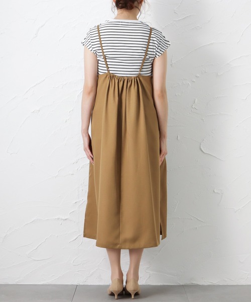 NAVY（ネイビー）の「半袖Tシャツ+デシンキャミワンピース セット アンサンブル（サロペット/オーバーオール・レディース・ブラウン/グレー/カーキ/ブルー・M/L）」の11枚目の写真