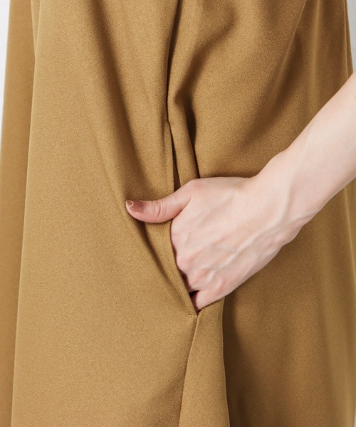 NAVY（ネイビー）の「半袖Tシャツ+デシンキャミワンピース セット アンサンブル（サロペット/オーバーオール・レディース・ブラウン/グレー/カーキ/ブルー・M/L）」の15枚目の写真