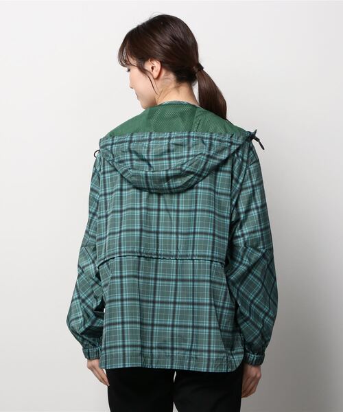 NERGY(ナージー)の「ナージージャパン NERGY ランニングブルゾン(ブルゾン・レディース・グリーン・FREE)」の4枚目の写真