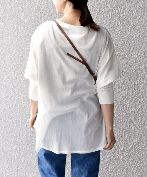 SHIPS（シップス）の「【SHIPS別注】assiette:〈手洗い可能〉チュールドルマンプルオーバー（Tシャツ/カットソー・レディース・ホワイト/ネイビー・ONE SIZE）」の17枚目の写真
