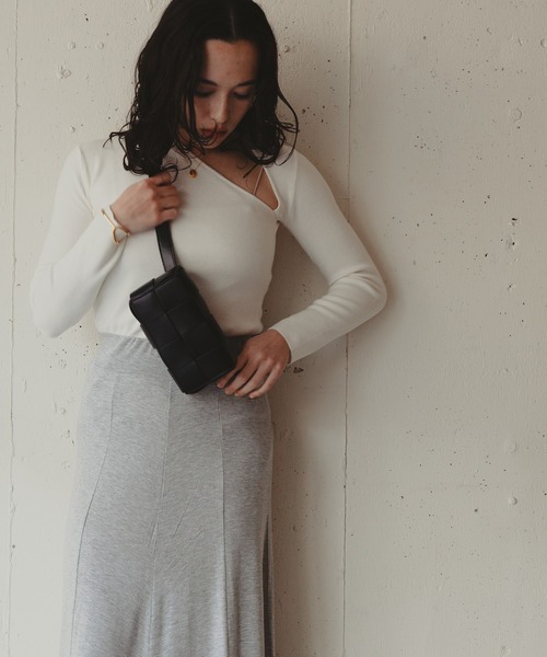 Kari & lili（カウリアンドリィリィ）の「slash tops（Tシャツ/カットソー・レディース・ブラック/オフホワイト・FREE）」の10枚目の写真