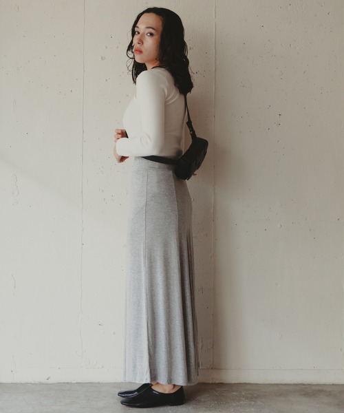 Kari & lili（カウリアンドリィリィ）の「slash tops（Tシャツ/カットソー・レディース・ブラック/オフホワイト・FREE）」の16枚目の写真