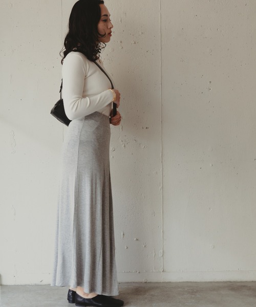 Kari & lili（カウリアンドリィリィ）の「slash tops（Tシャツ/カットソー・レディース・ブラック/オフホワイト・FREE）」の8枚目の写真