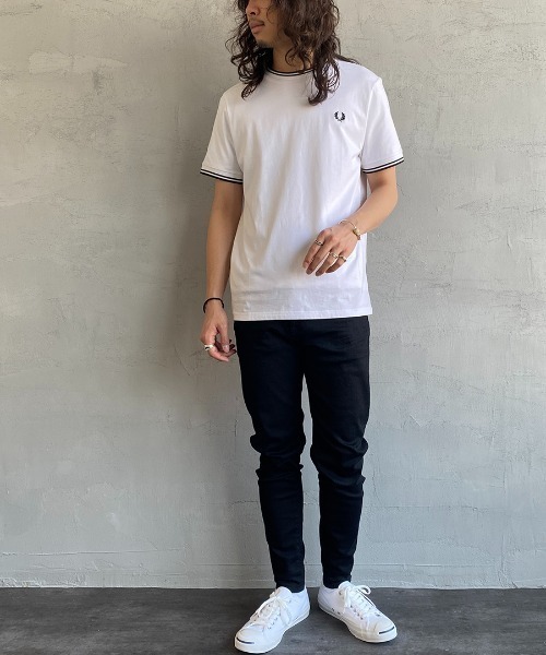 FRED PERRY（フレッドペリー）の「[FRED PERRY/フレッドペリー] ティップライン ワンポイントロゴTシャツ（Tシャツ/カットソー・レディース・ホワイト/ブラック/サックスブルー・S/M/L/XL）」の10枚目の写真