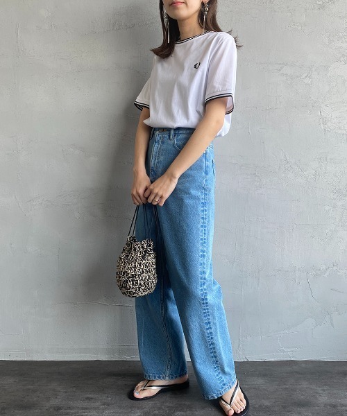 FRED PERRY（フレッドペリー）の「[FRED PERRY/フレッドペリー] ティップライン ワンポイントロゴTシャツ（Tシャツ/カットソー・レディース・ホワイト/ブラック/サックスブルー・S/M/L/XL）」の8枚目の写真