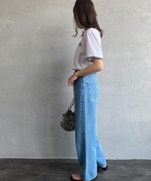 FRED PERRY（フレッドペリー）の「[FRED PERRY/フレッドペリー] ティップライン ワンポイントロゴTシャツ（Tシャツ/カットソー・レディース・ホワイト/ブラック/サックスブルー・S/M/L/XL）」の13枚目の写真